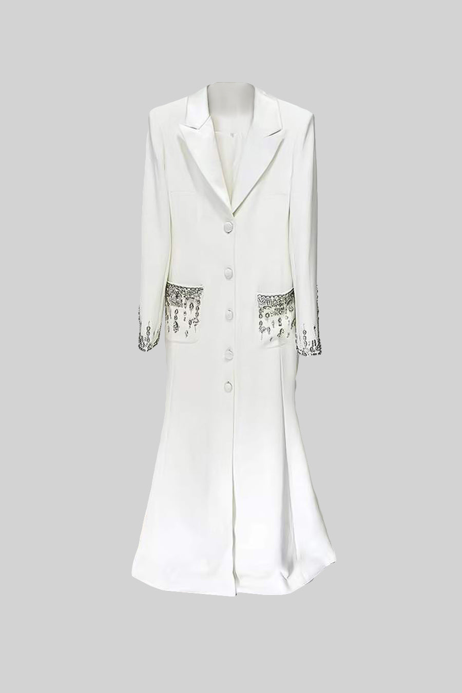 Vestido Longo de Silhueta com Lapelas e Detalhes em Cristal - Branco