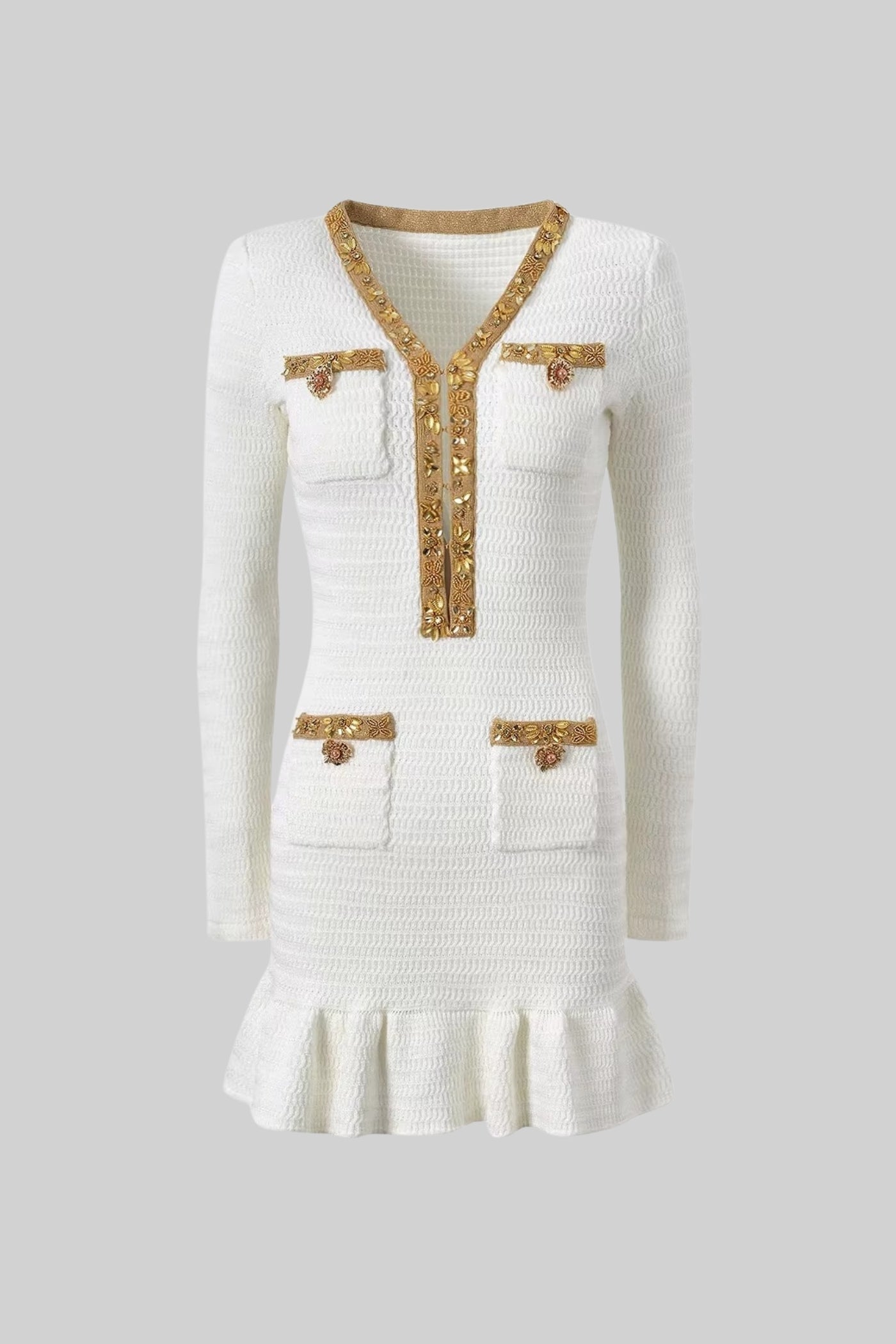 Vestido Mini Texturizado Com Mangas Longas E Detalhes Dourados - Branco