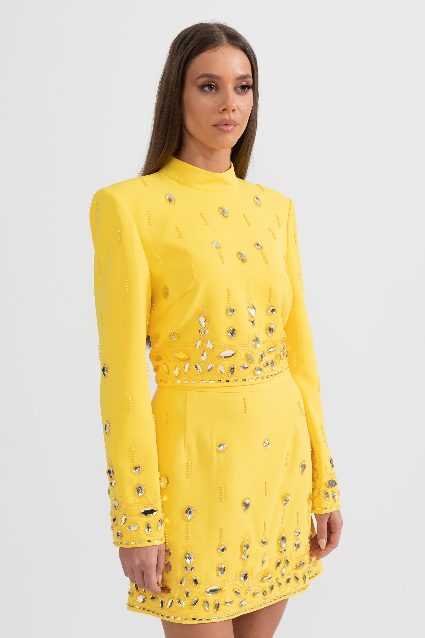 Conjunto com Diamantes e Saia Mini - Amarelo