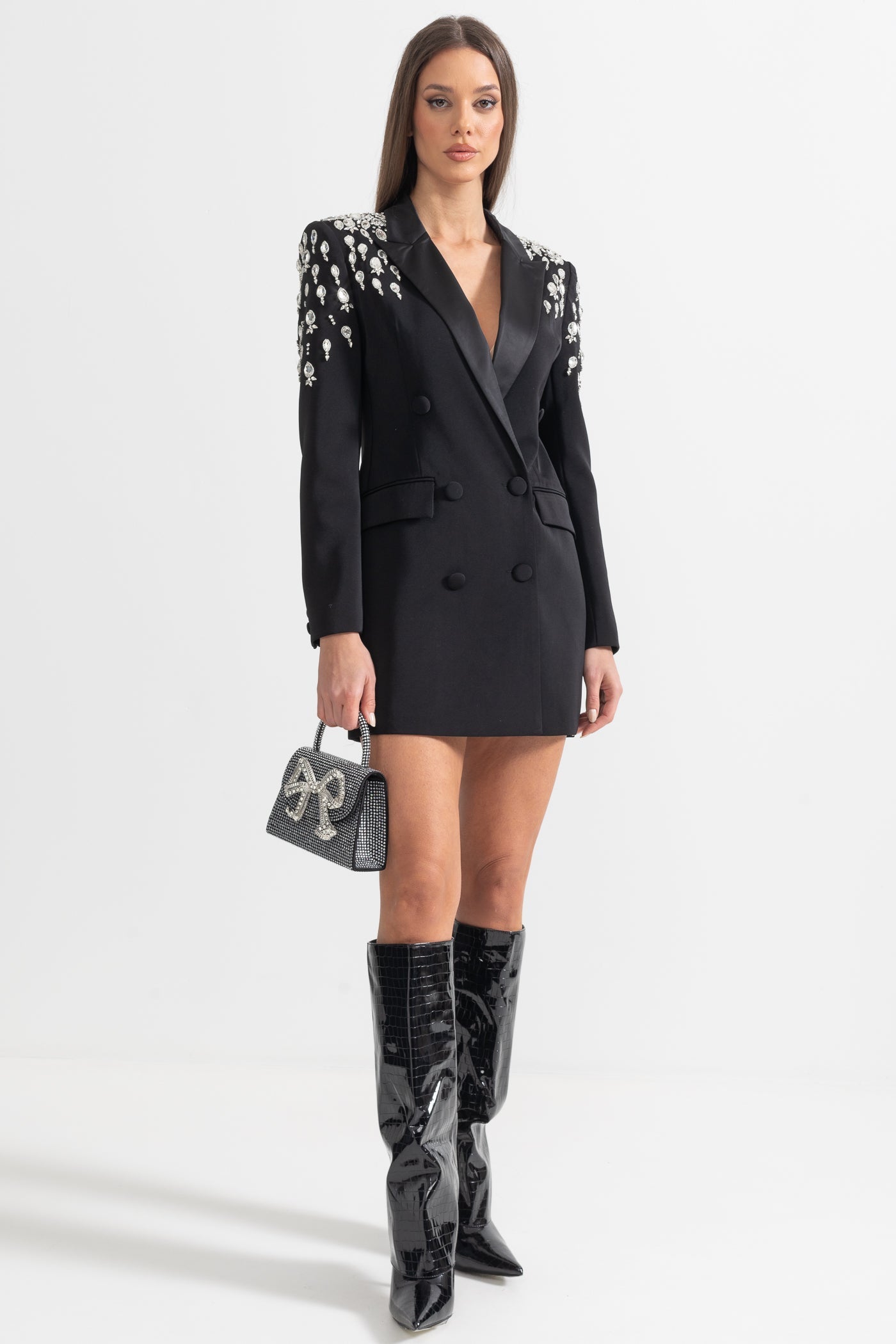 Blazer Elegante Com Ombros Decorados com Diamantes - Preto
