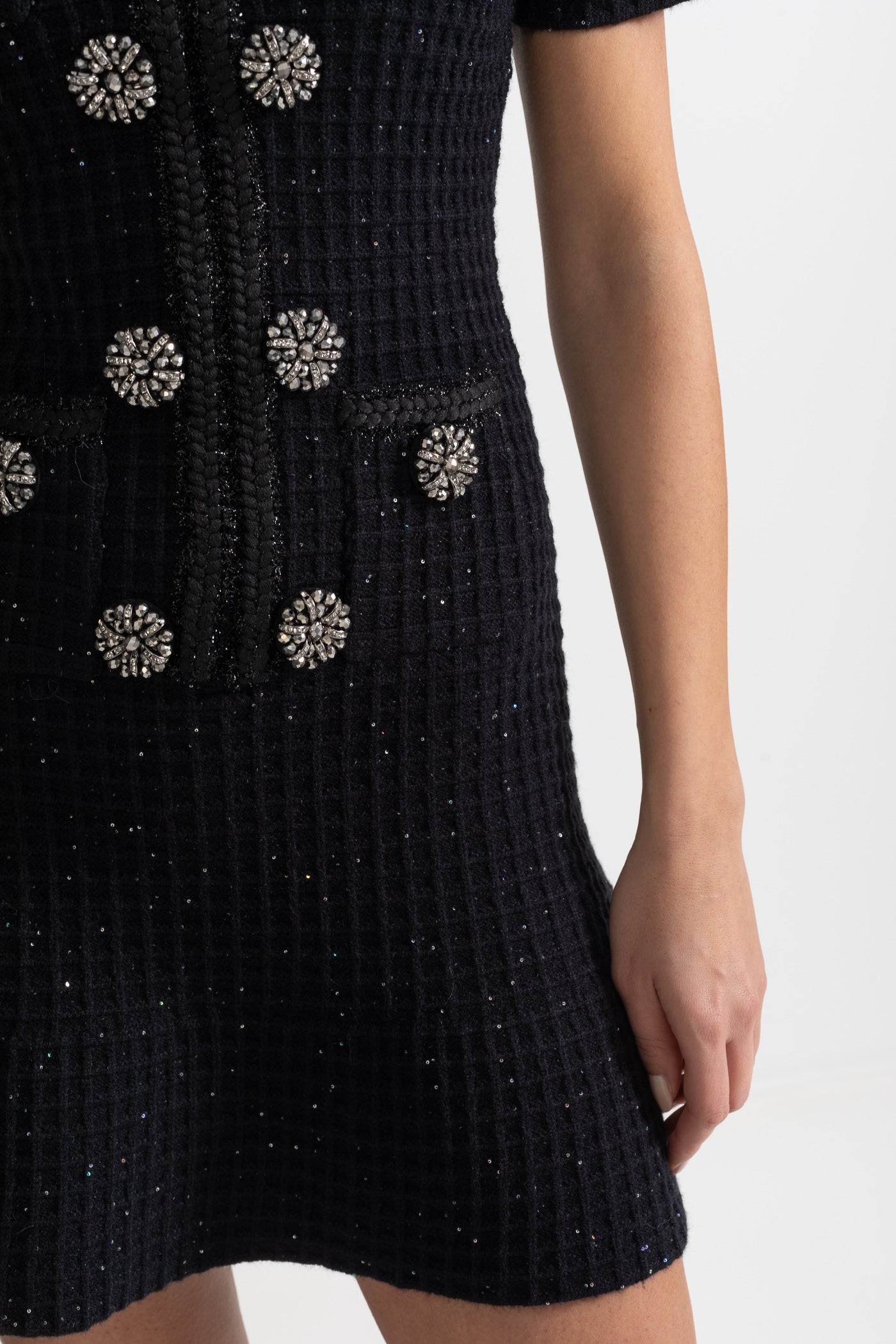 Vestido Tricotado Preto de Manga Curta até ao Joelho