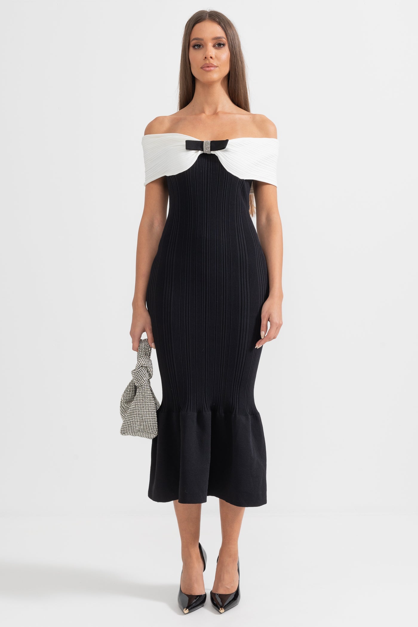 Vestido Midi de Sereia Sofisticado com Laço - Preto