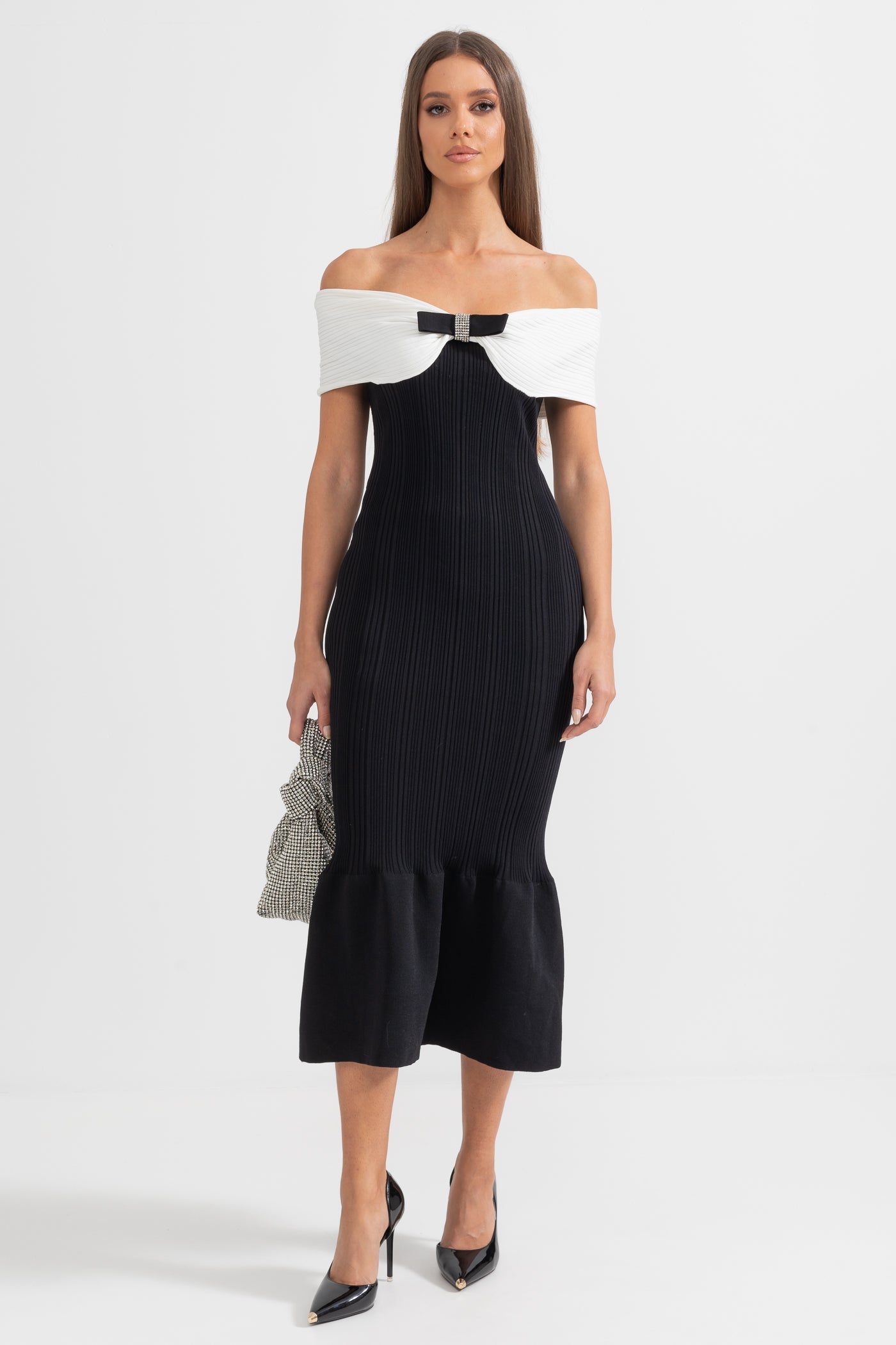 Vestido Midi de Sereia Sofisticado com Laço - Preto