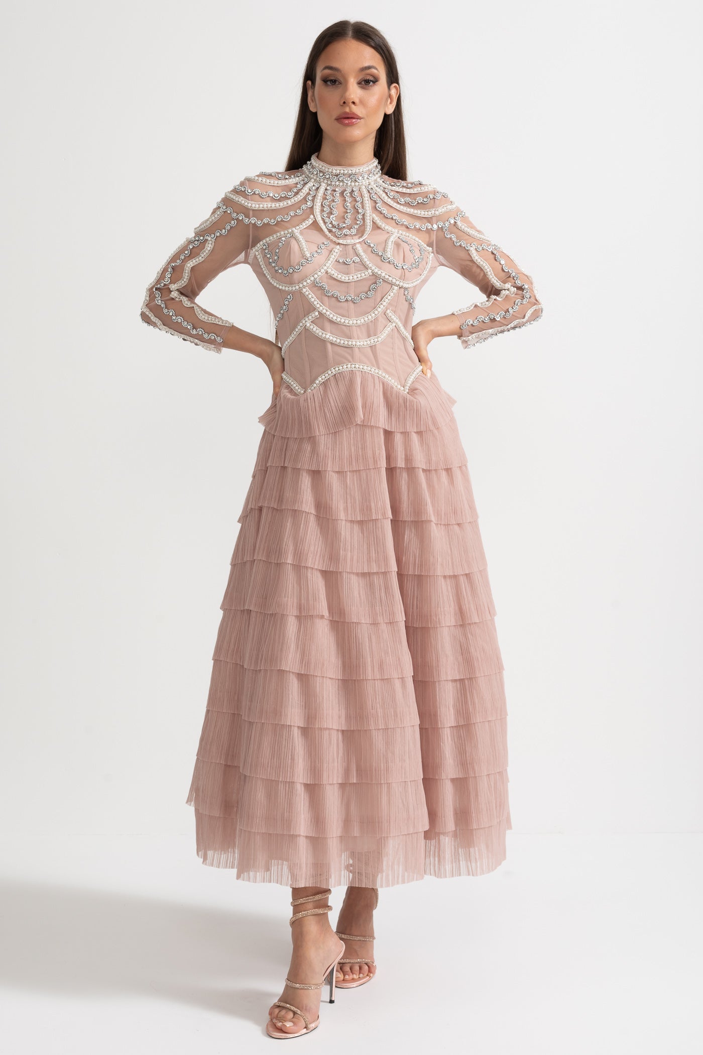 Vestido Elegante de Manga Longa com Saia em Camadas e Rendas Intricadas - Rosa