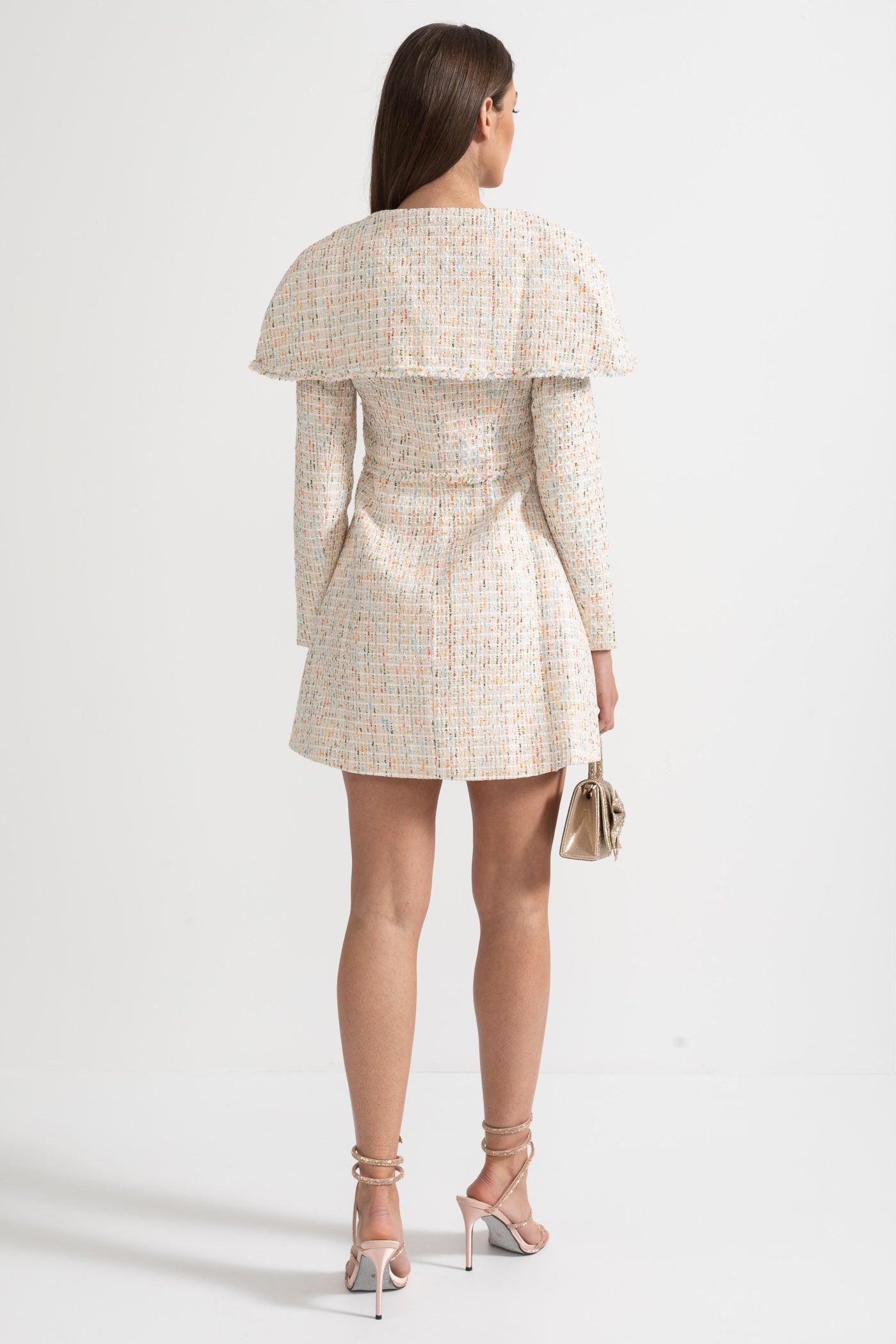 Vestido de Tweed Texturizado de Manga Longa com Lapas de Ombro Distintivas - Ivoire