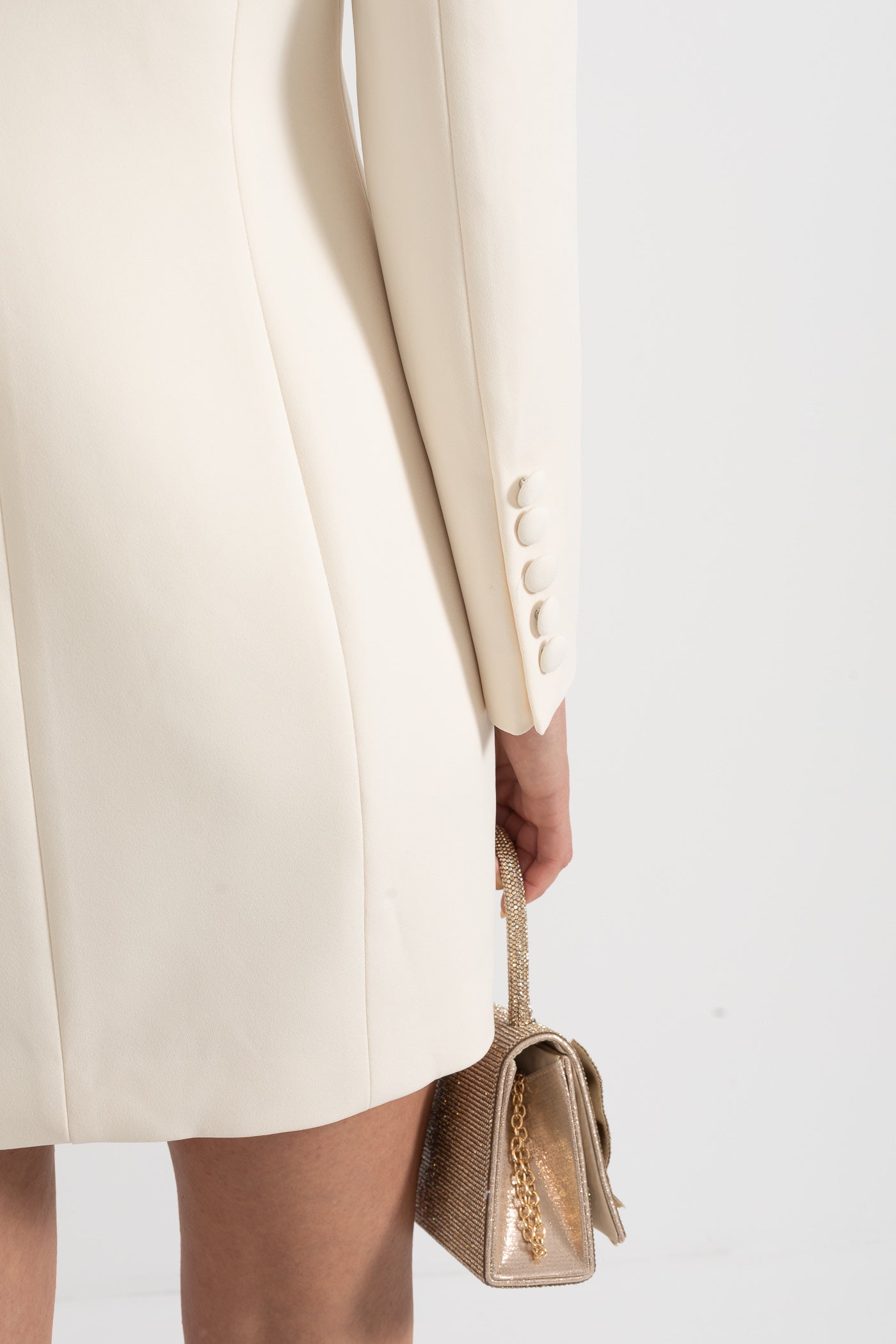 Blazer Drapado Com Bordado Intricado nos Ombros - Ivoire