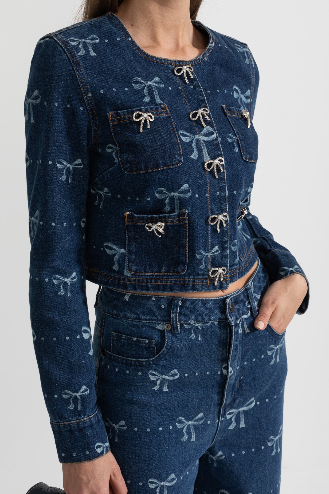 Conjunto de Denim com Casaco de Manga Longa e Jeans de Perna Larga - Azul