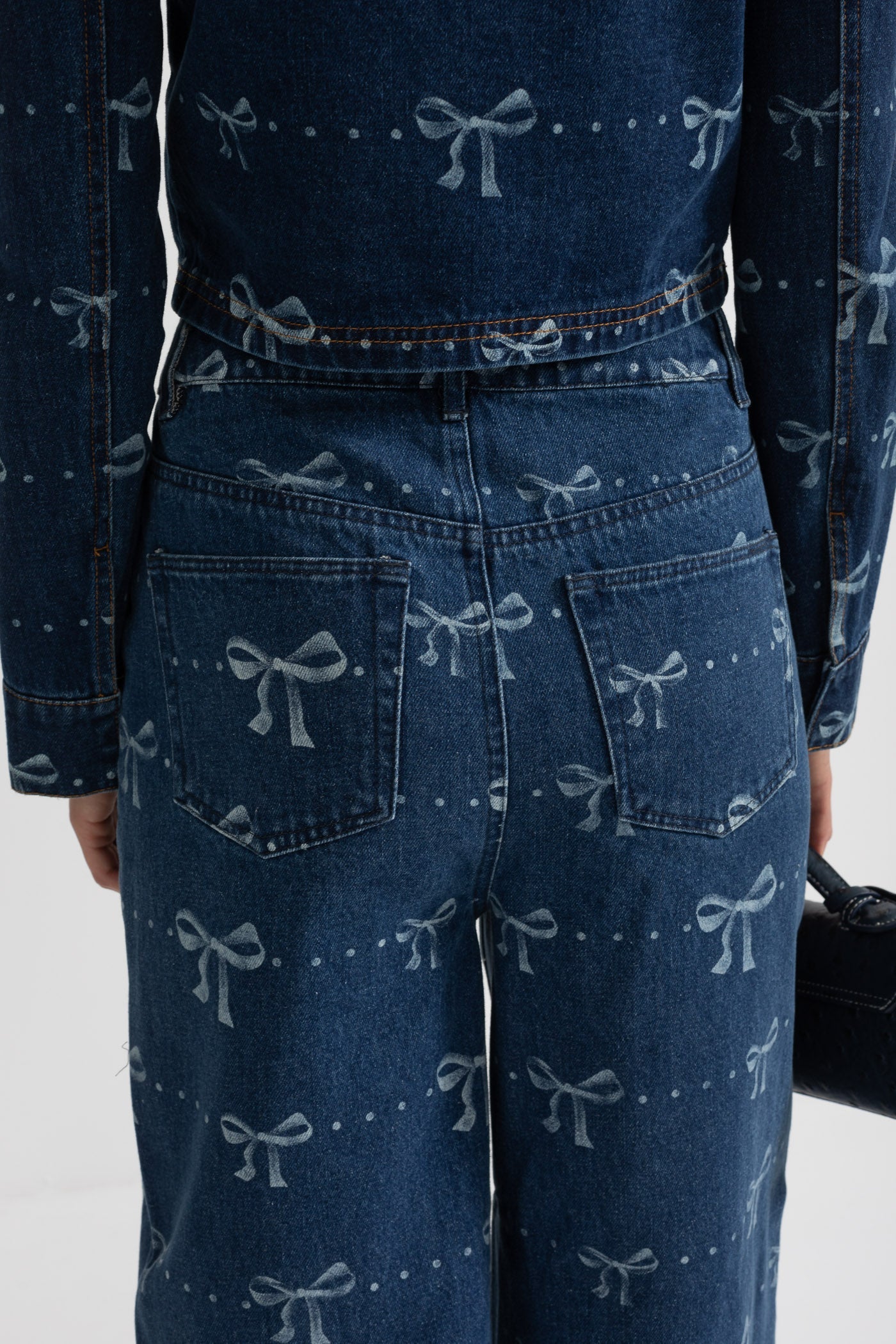 Conjunto de Denim com Casaco de Manga Longa e Jeans de Perna Larga - Azul