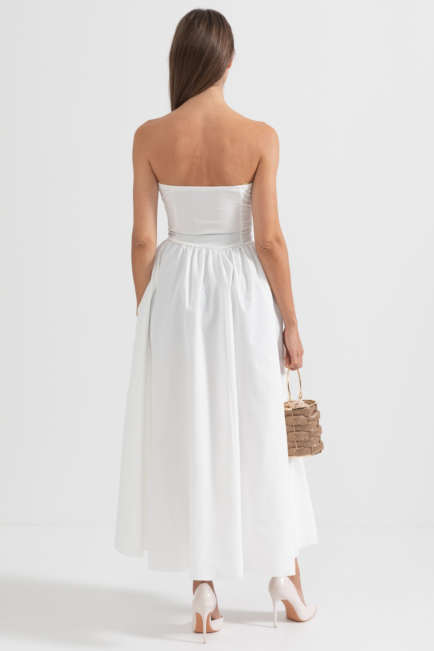 Vestido Midi Sofisticado Sem Alças com Corpete Ajustado - Branco
