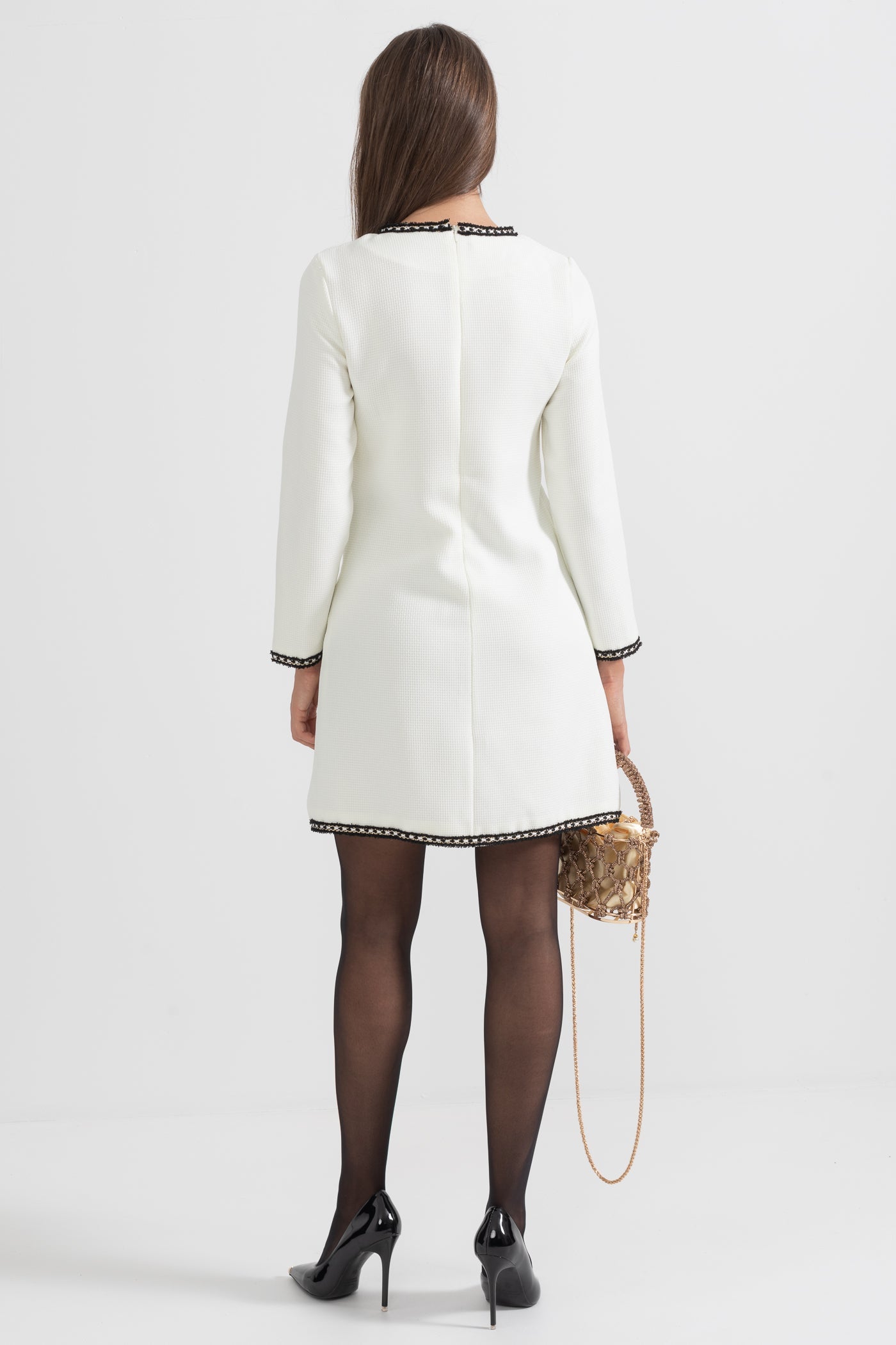 Vestido Texturizado Com Detalhes em Costura Preta - Branco