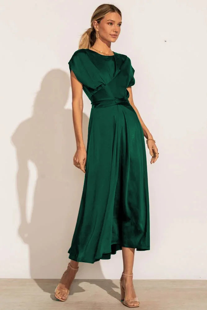 Kyra™ | Vestido de cetim elegante