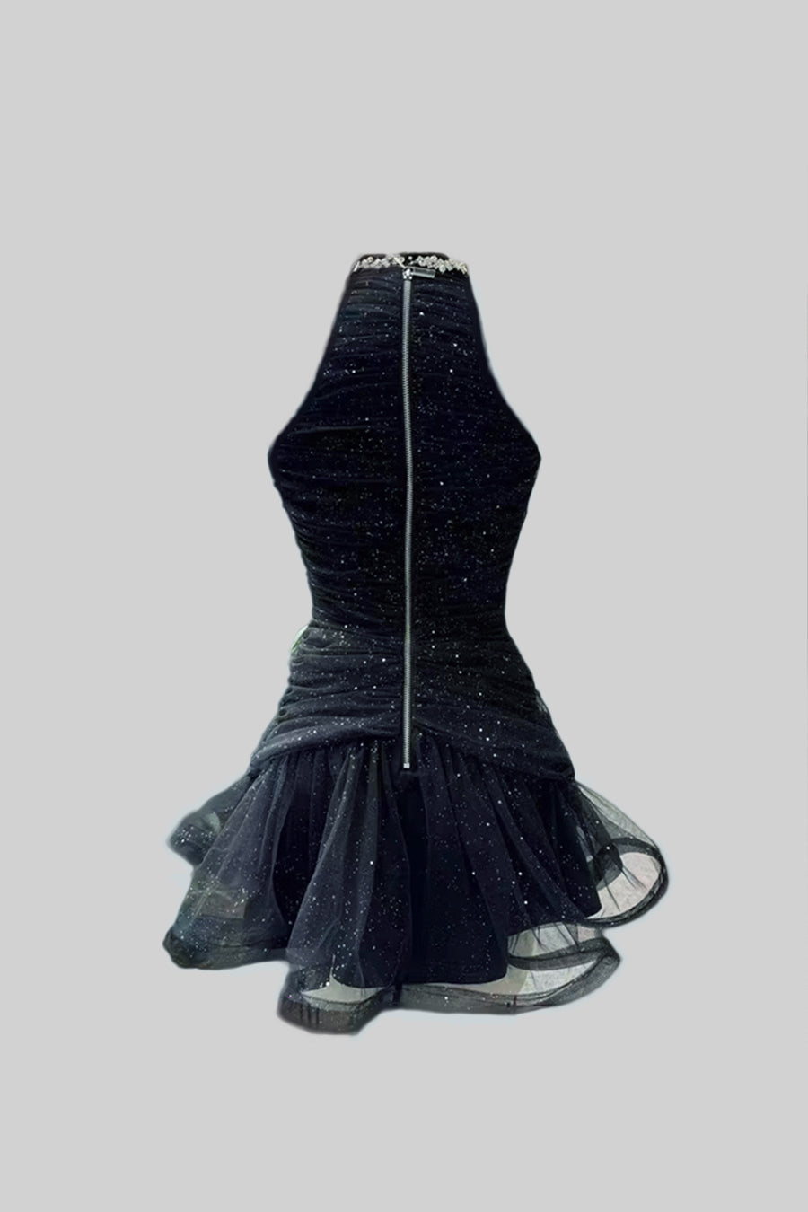 Vestido Halter Sem Mangas com Acentos de Pérola - Preto