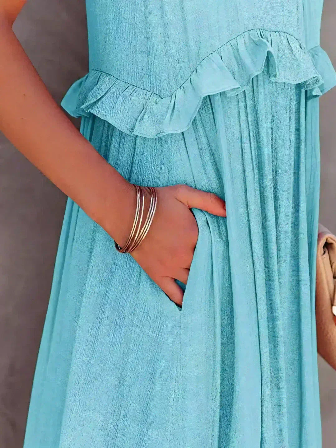 Sarah | Vestido longo com babados e alças finas