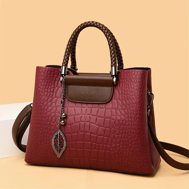 Bolso Amplo - Elegante - Prático
