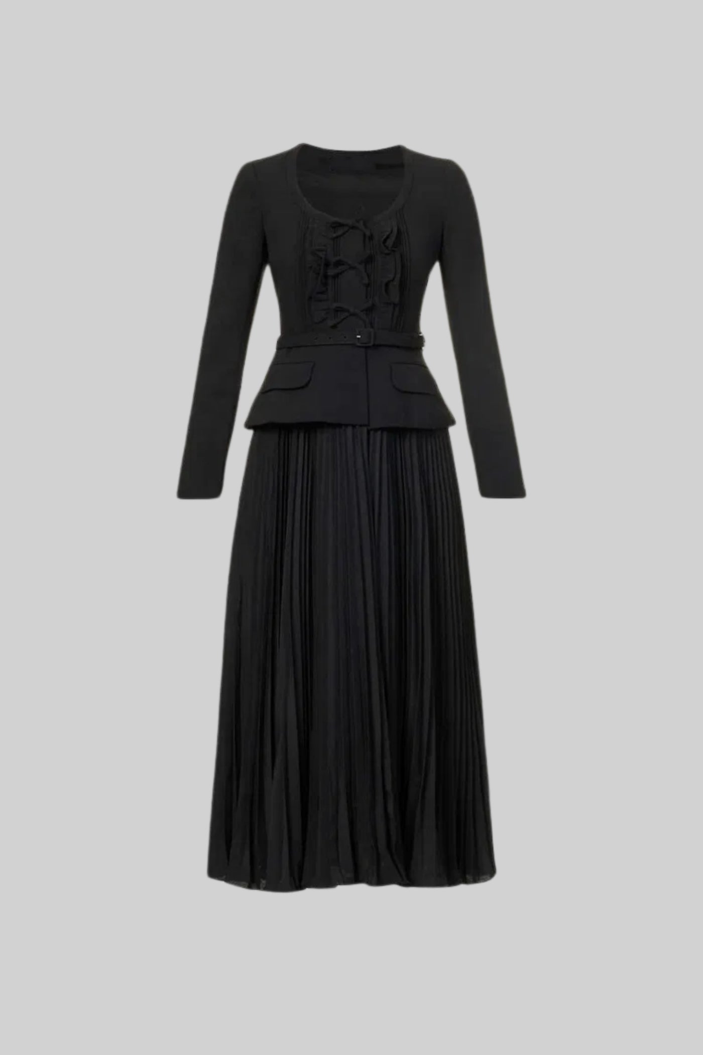Vestido de Manga Longa com Corpete Ajustado e Saia Maxi Plissada - Preto