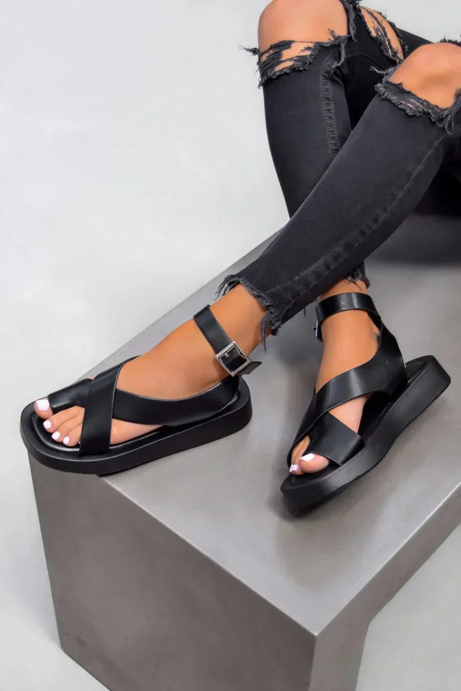Sandálias Petra Elegantes e Casuais