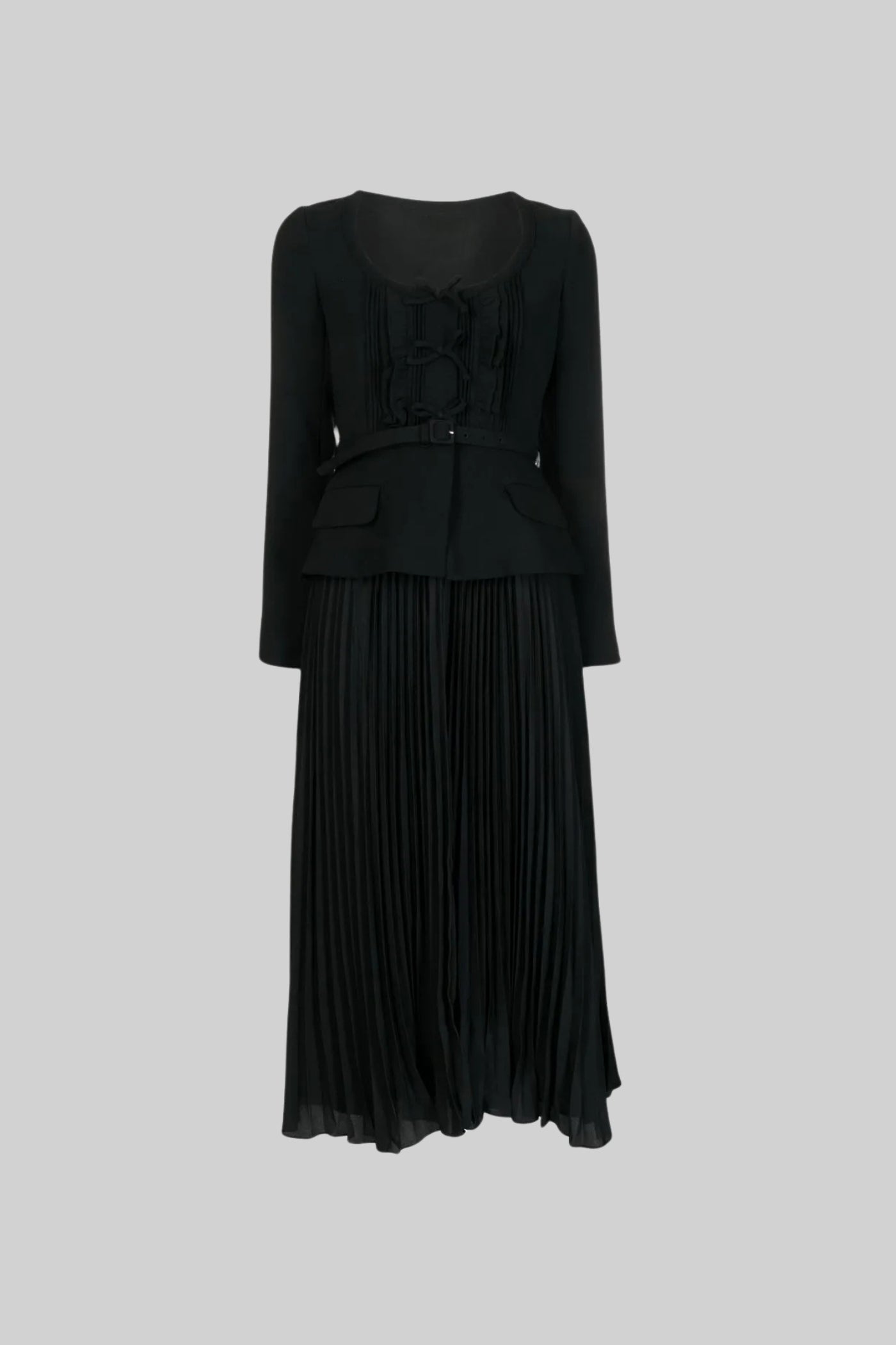 Vestido de Manga Longa com Corpete Ajustado e Saia Maxi Plissada - Preto