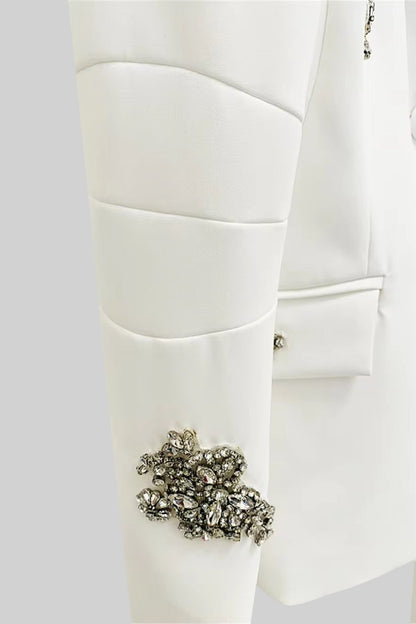 Fato Floral Refinado com Apliques - Branco