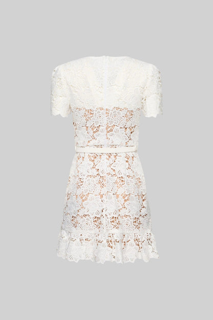 Vestido Floral Bordado de Manga Curta - Branco