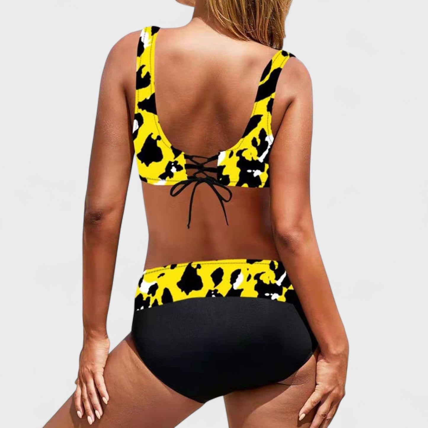 Eva – Bikini Colorido e Alegre