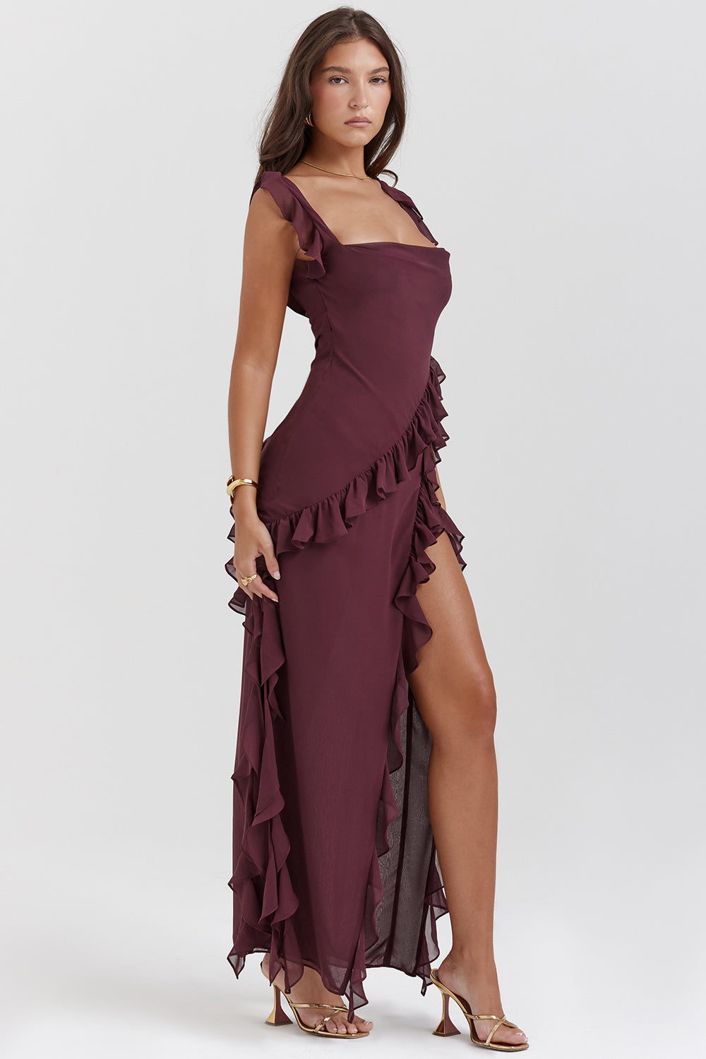 Vestido Giorgia comprido em chiffon com folhos e abertura