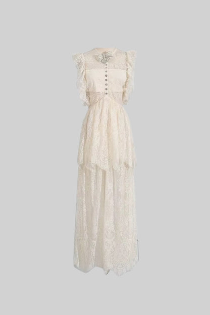 Vestido de Renda Elegante Inspirado no Vintage com Detalhes em Renda e Saia em Camadas - Ivoire