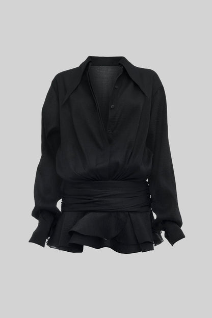 Camisa Com Botões e Cintura Ajustada - Preta