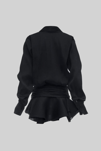 Camisa Com Botões e Cintura Ajustada - Preta
