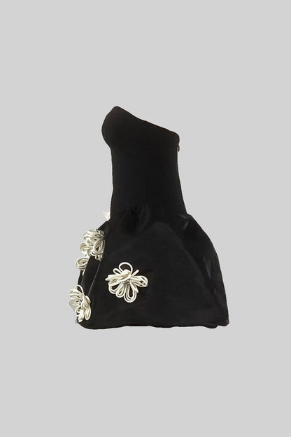 Vestido Mini Elegante com Aplicações de Flores Prateadas em 3D - Preto