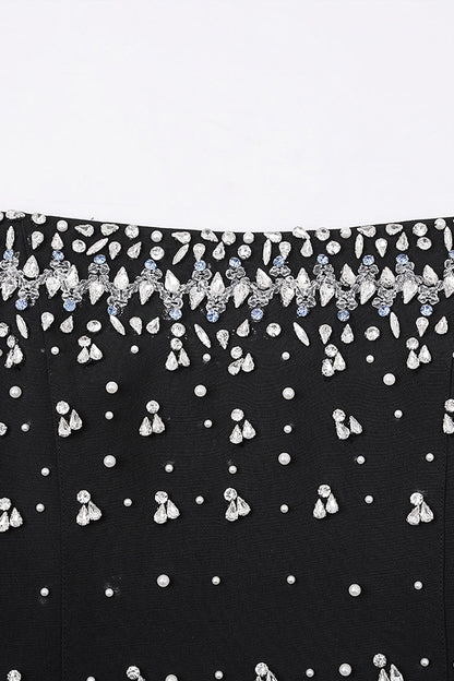 Vestido Justo Sem Mangas Com Aplicações de Diamantes - Preto