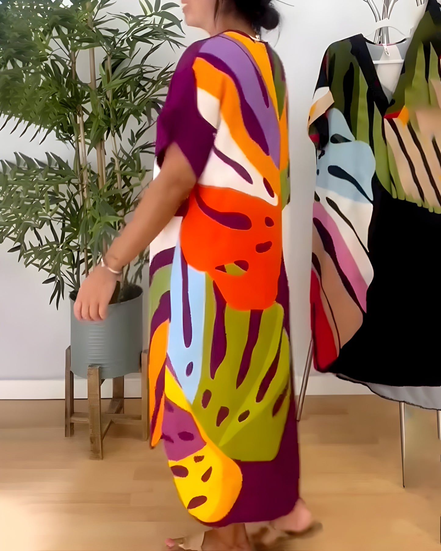 Roos™ | Vestido casual com estampa de folhas coloridas
