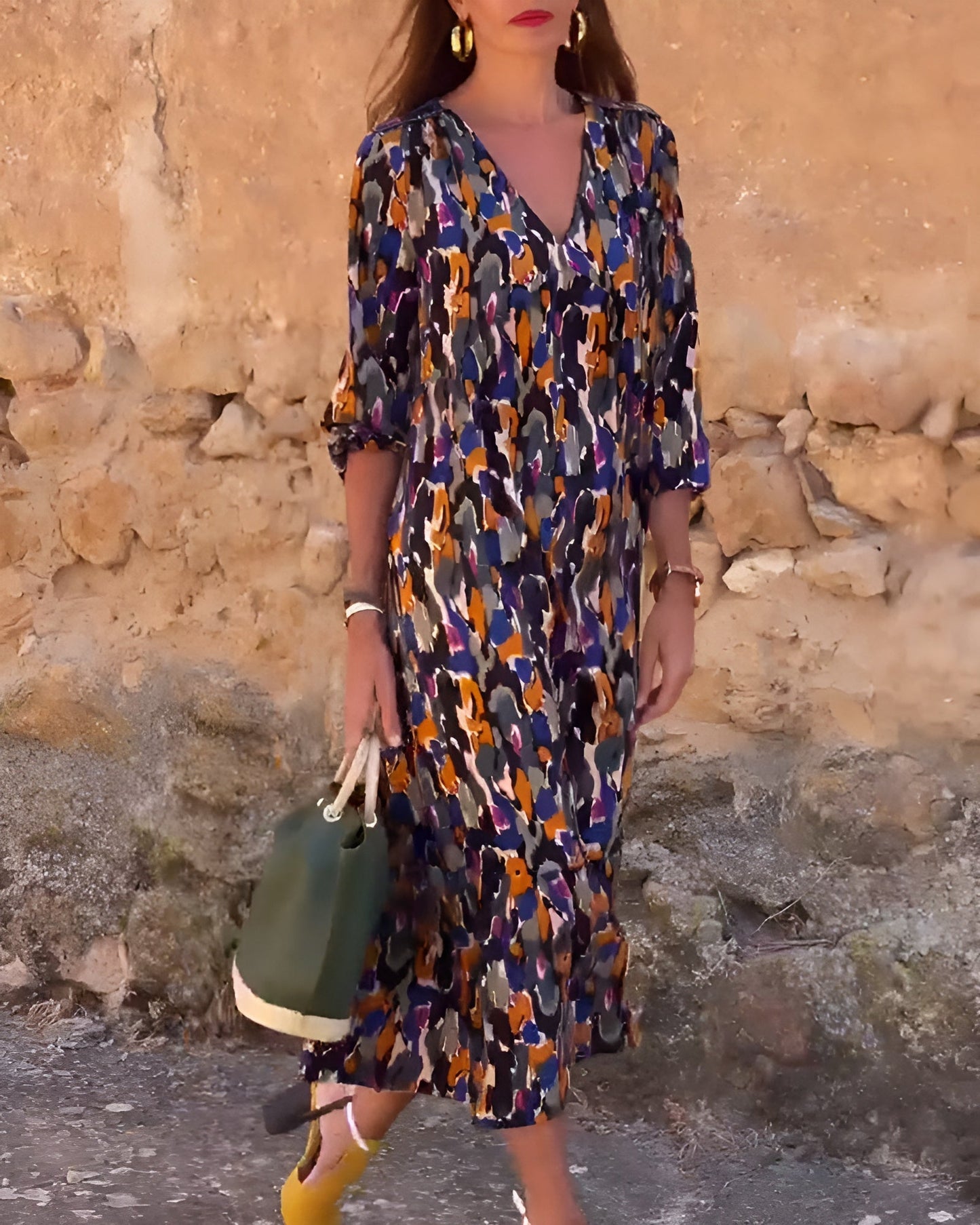 Nathalie | Vestido com decote em V e estampa retrô