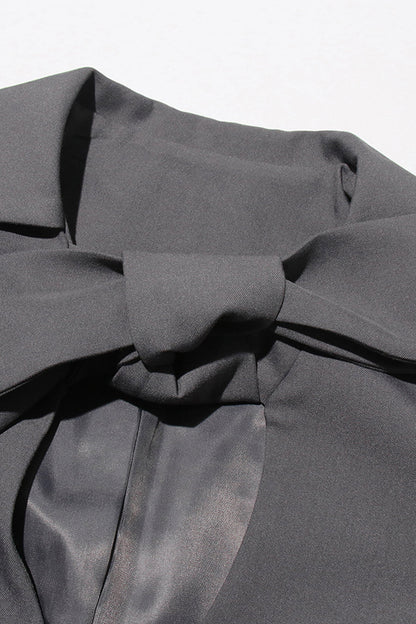 Blazer Ajustado Com Laço na Gola - Cinza