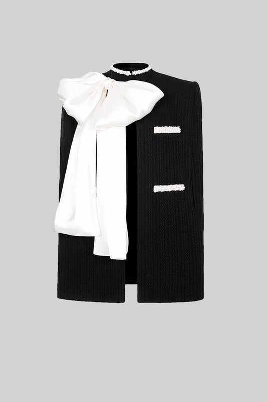 Sobretudo Texturizado Elegante com Detalhe de Laço Branco - Preto