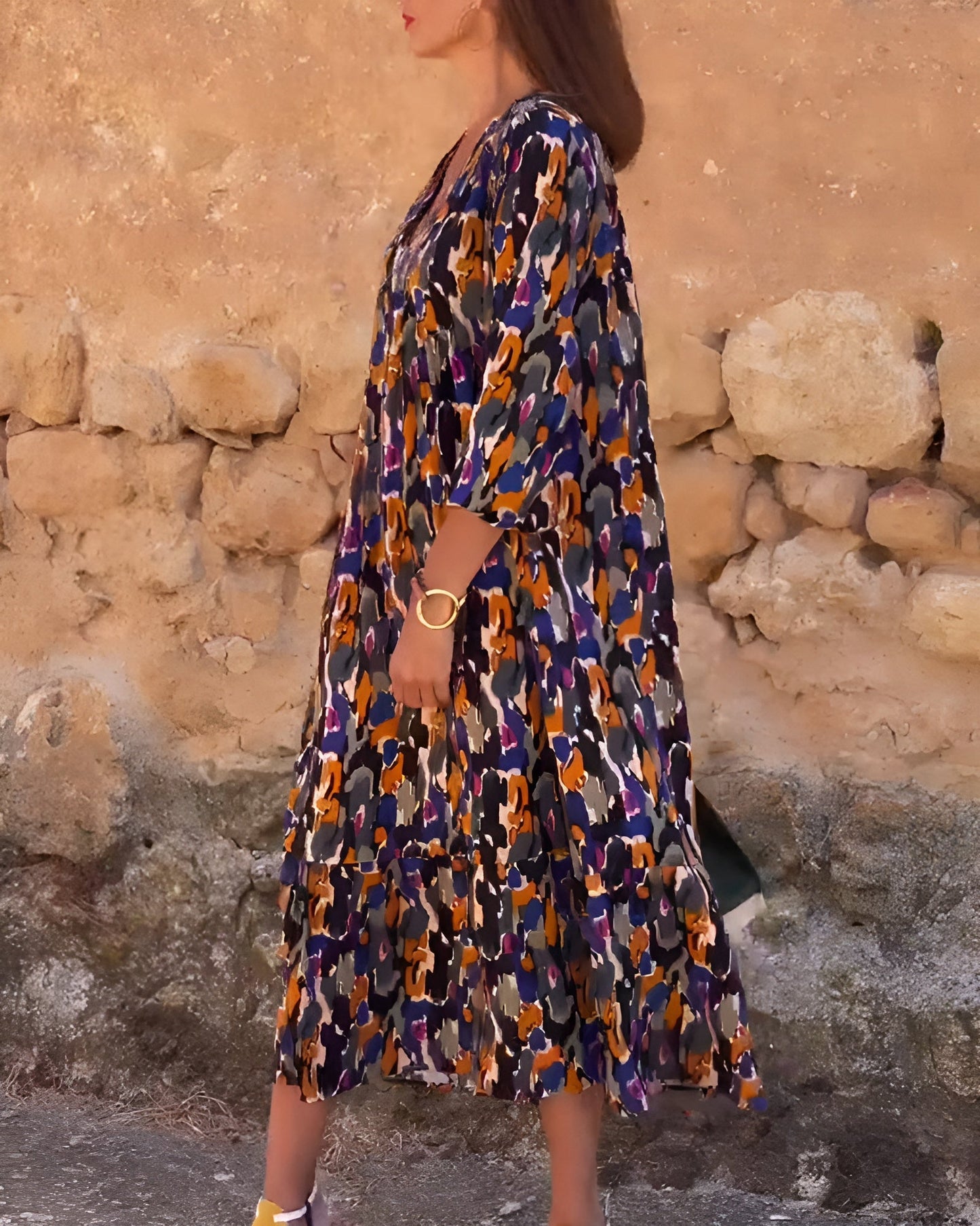 Nathalie | Vestido com decote em V e estampa retrô