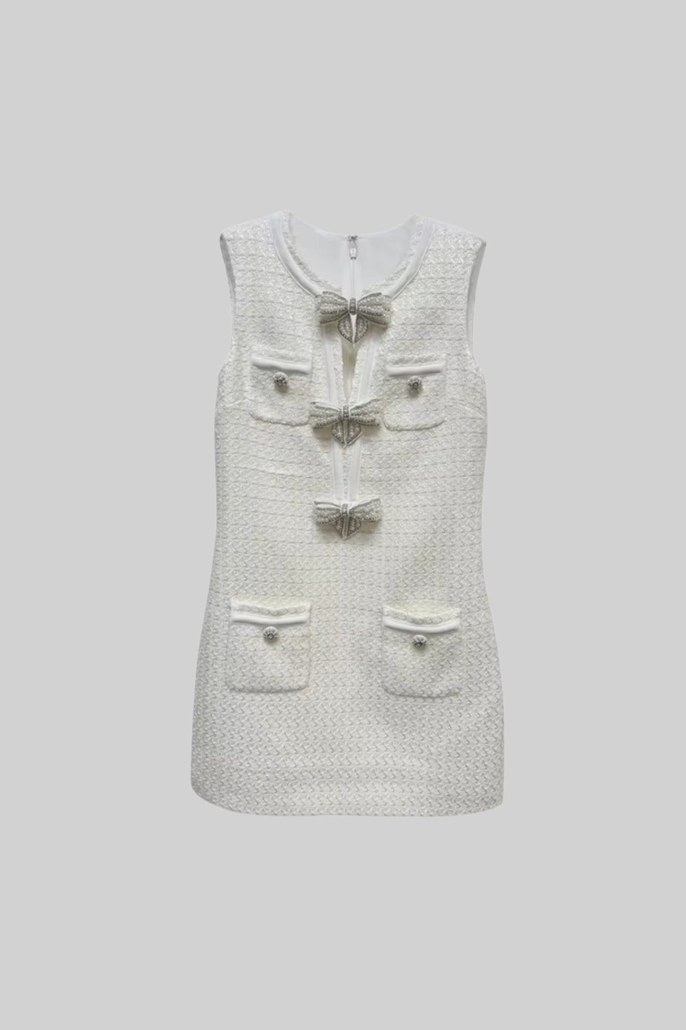 Vestido Texturizado Sem Mangas Com Laços Decorados em Metal - Branco