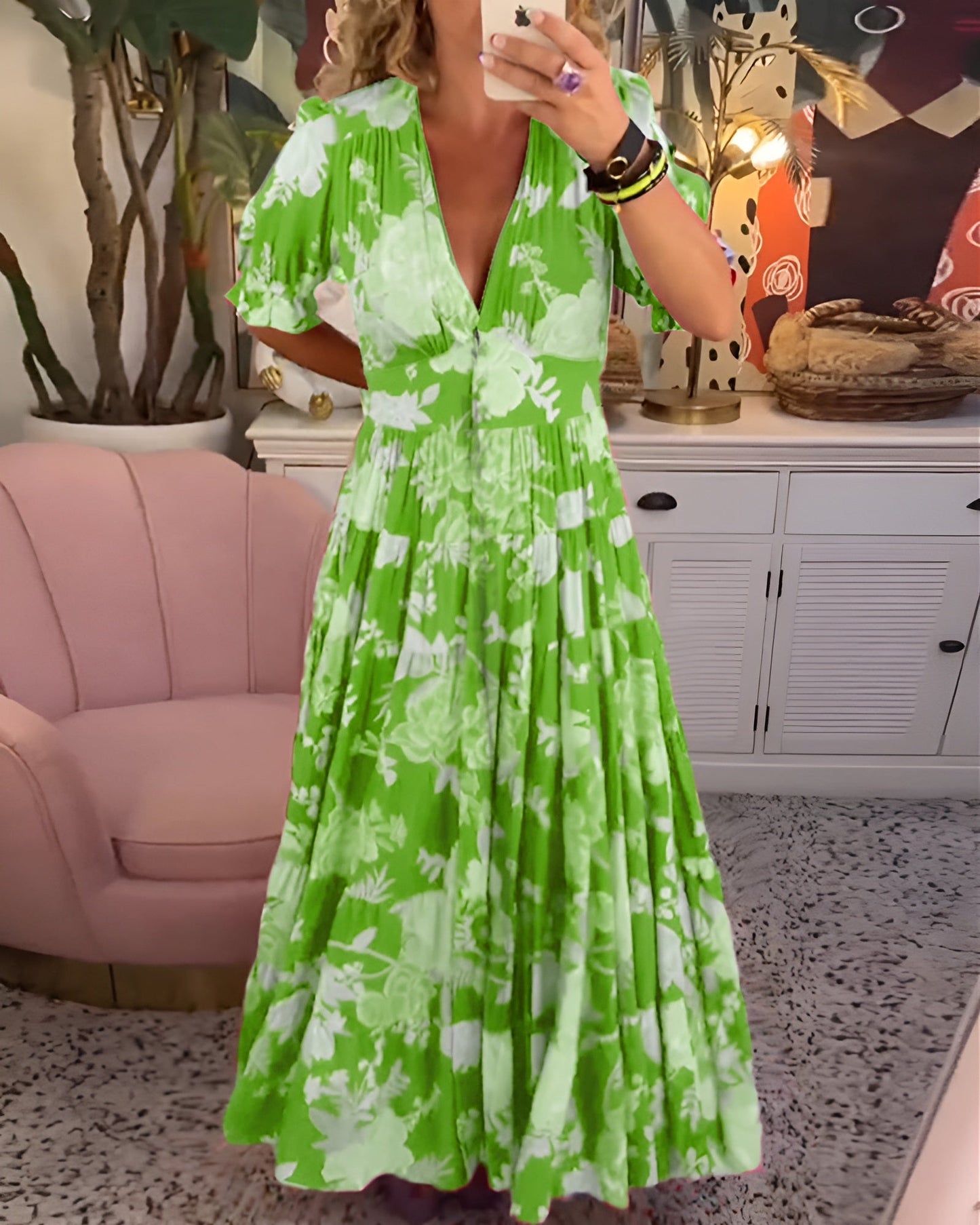 Carine | Vestido com bolso e decote em V com estampa floral