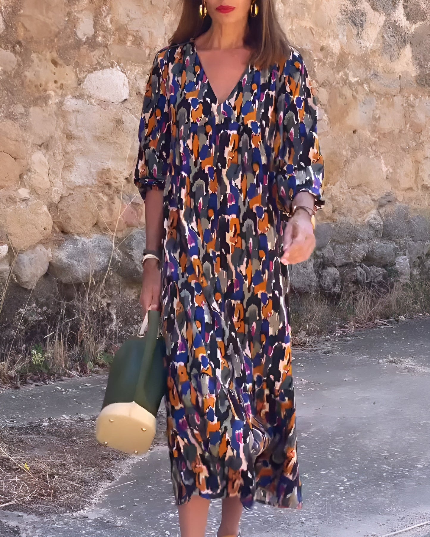 Nathalie | Vestido com decote em V e estampa retrô