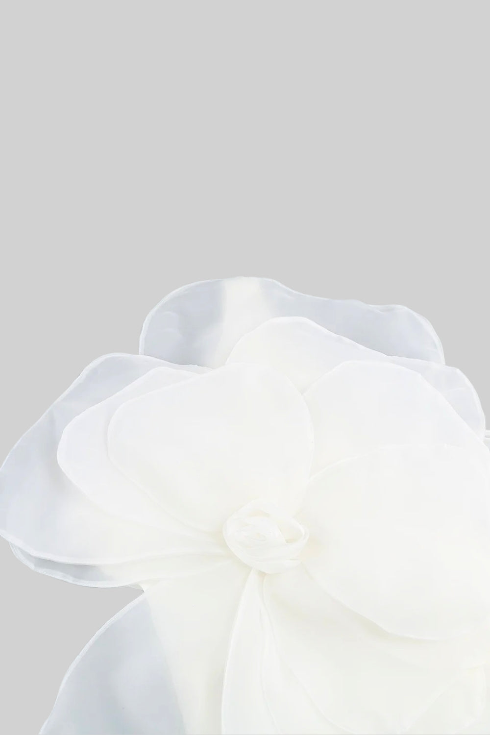 Vestido Mini Floral de Organza Volumosa 3D - Branco