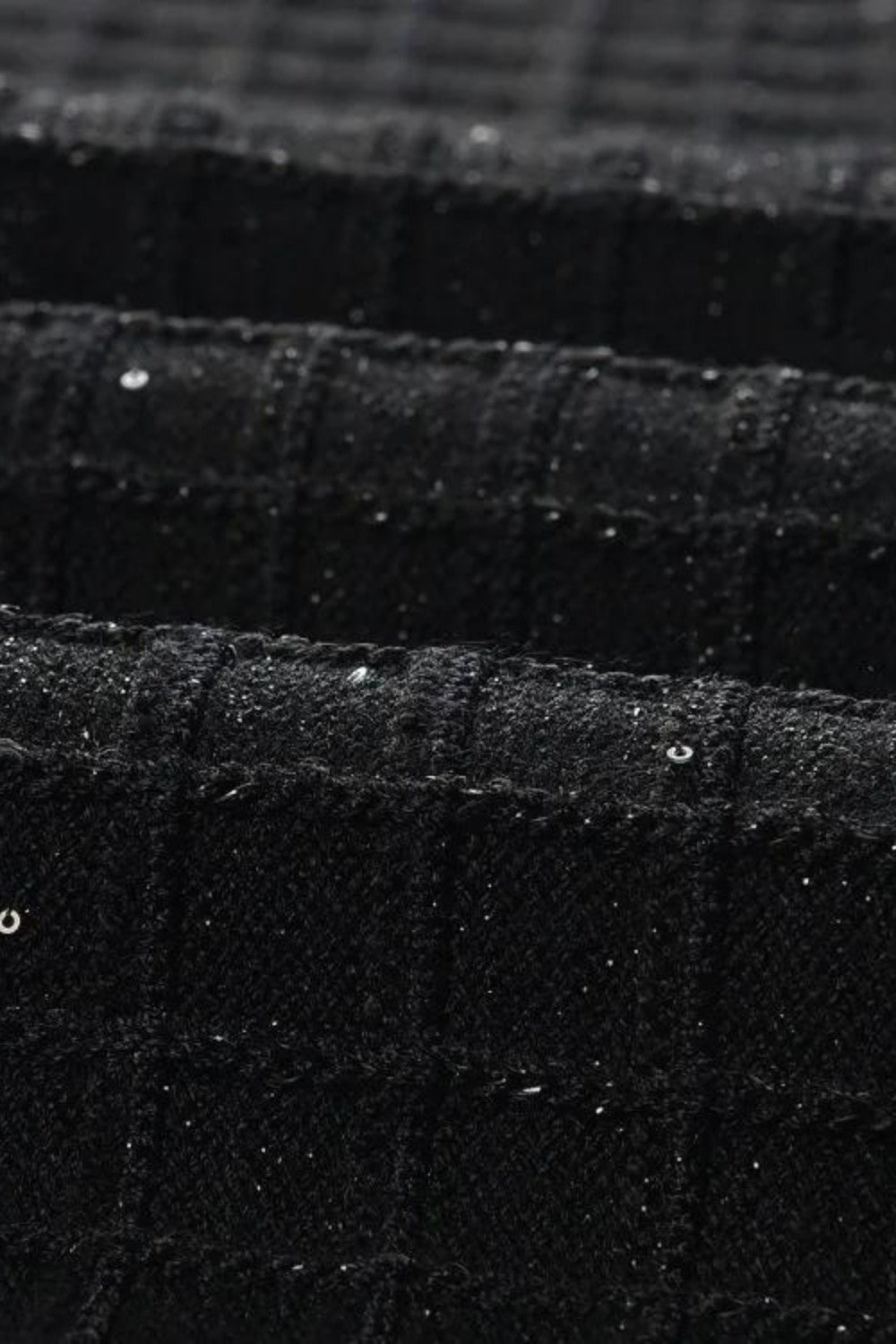 Vestido Mini de Manga Curta com Aplicações - Preto