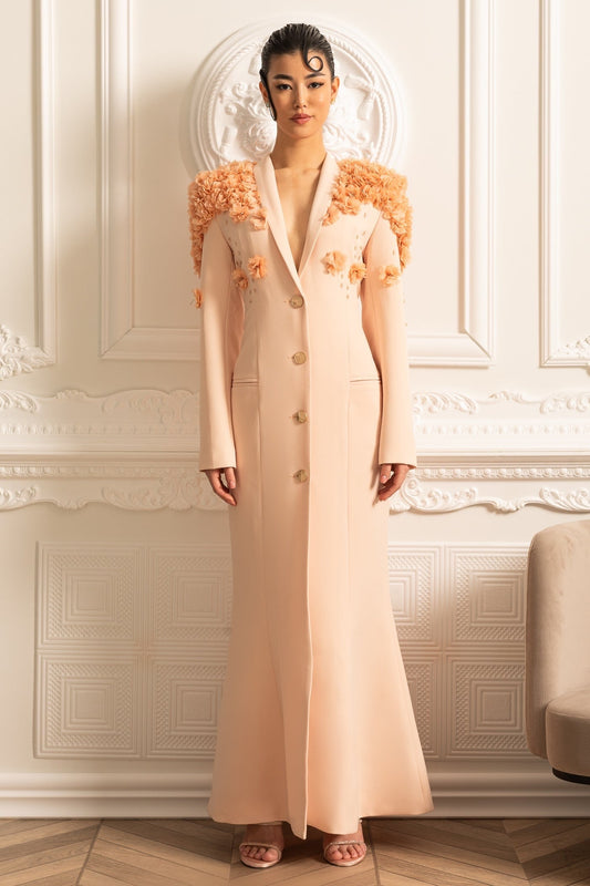 Sobretudo Longo Com Acentos Florais 3D Contrastantes Nos Ombros E Costas - Pêssego