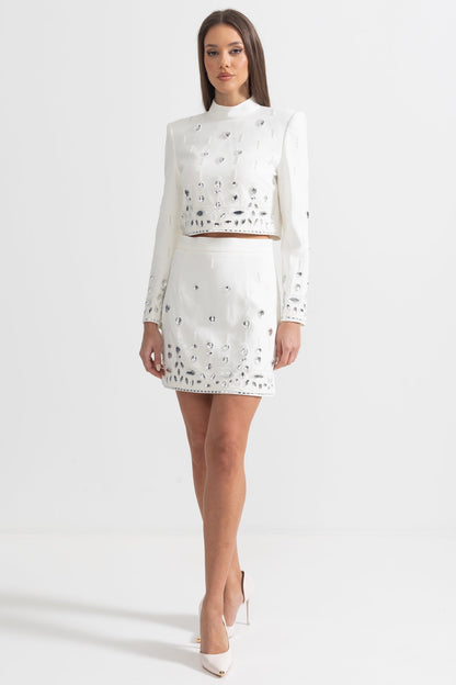 Conjunto com Diamantes e Saia Mini - Branco