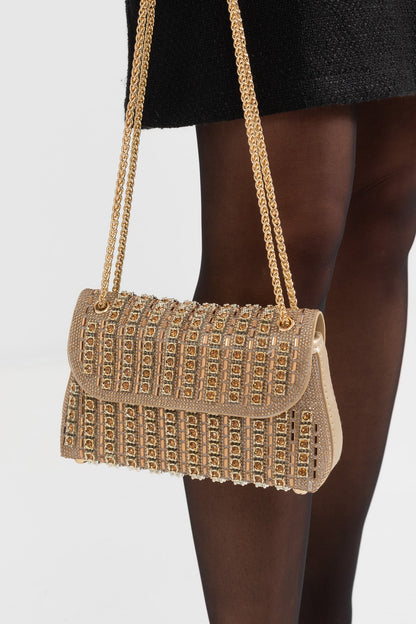 Bolsa de Mão Tecida Brilhante com Aplicações de Strass Cintilantes - Dourada