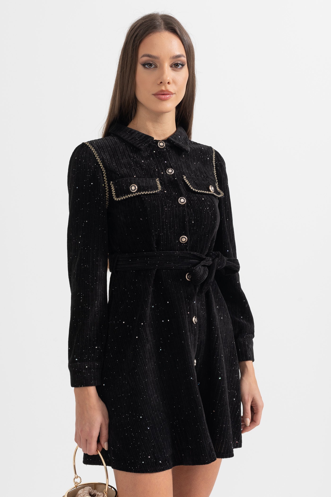 Vestido Elegante com Detalhe de Costura em Contraste - Preto