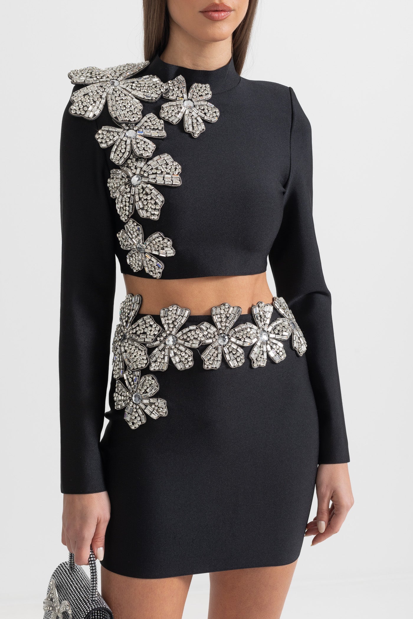 Conjunto de Acento de Flor de Diamante em 2 Peças com Top de Mangas Longas e Saia Mini - Preto