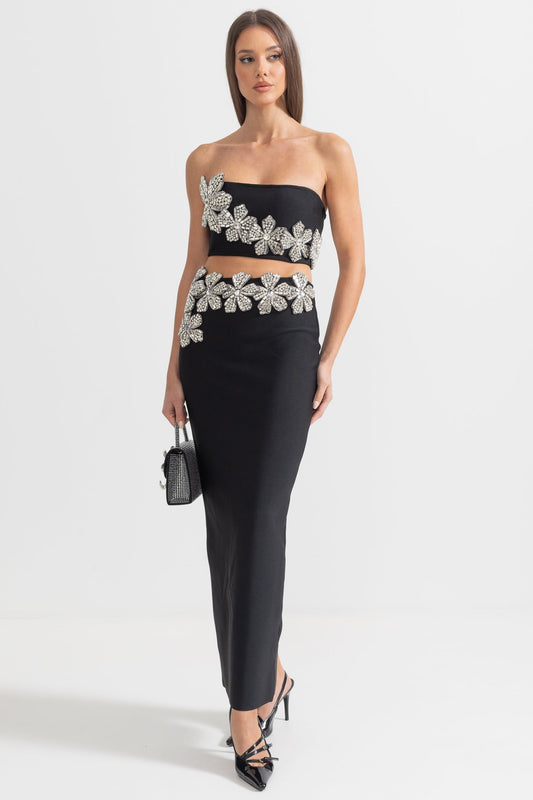 Conjunto de Acento de Flor de Diamante de 2 Peças com Top Sem Alças e Saia Maxi - Preto