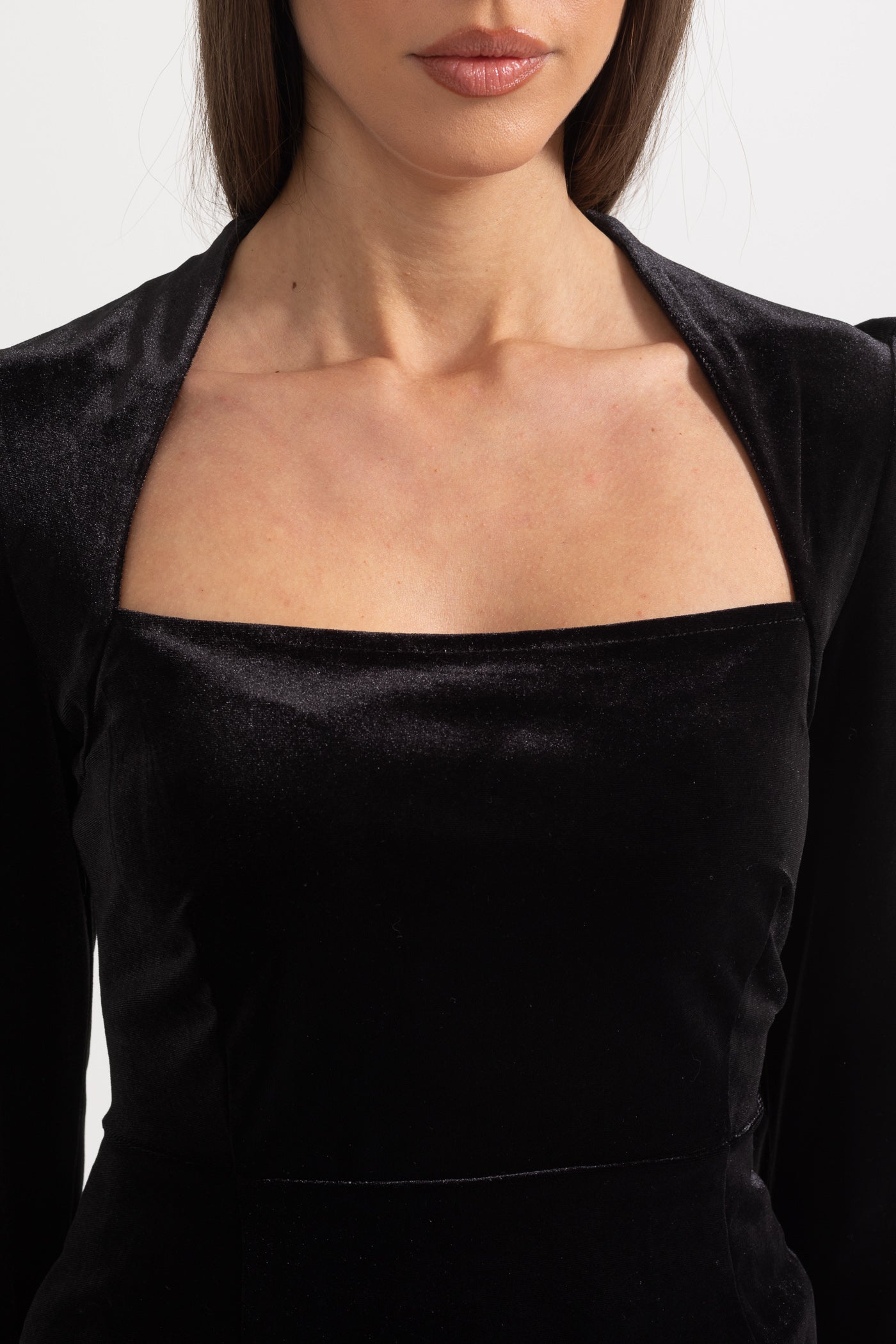 Conjunto de Veludo em Duas Peças com Saia Plissada Contrastante - Preto