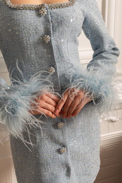Vestido Mini Texturizado Com Punhos de Penas e Decote Quadrado - Azul