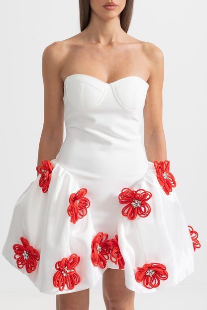 Vestido Mini Elegante com Aplicações de Flores Prateadas em 3D - Branco