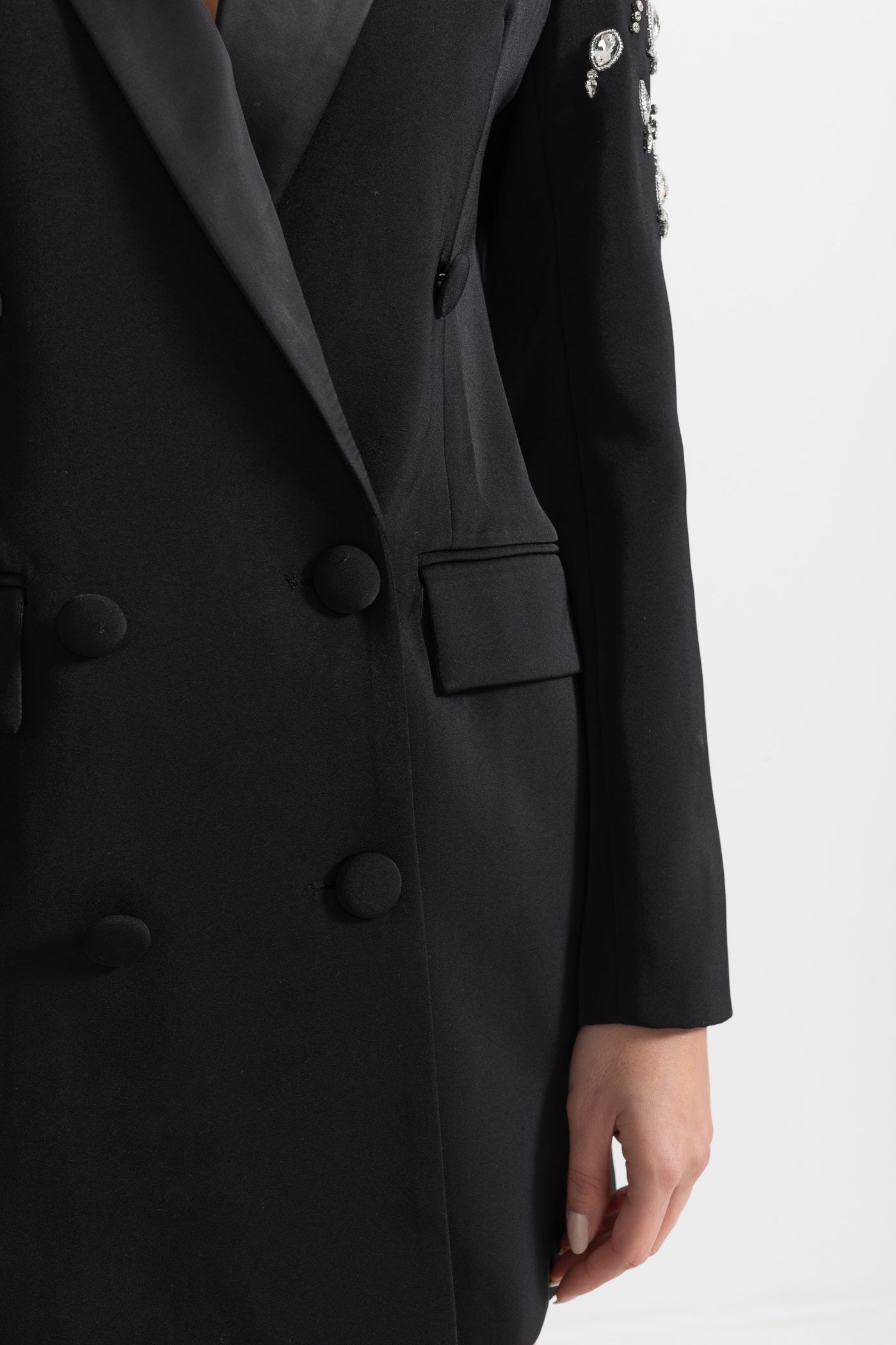 Blazer Elegante Com Ombros Decorados com Diamantes - Preto